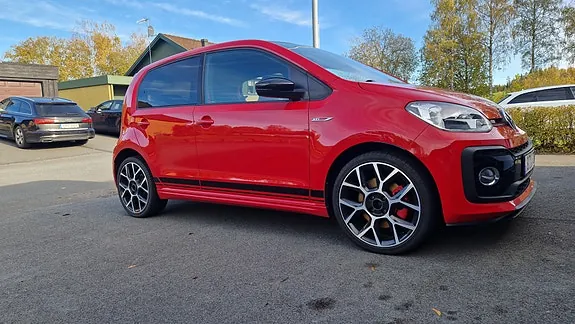 Volkswagen Up 2018 photo 2