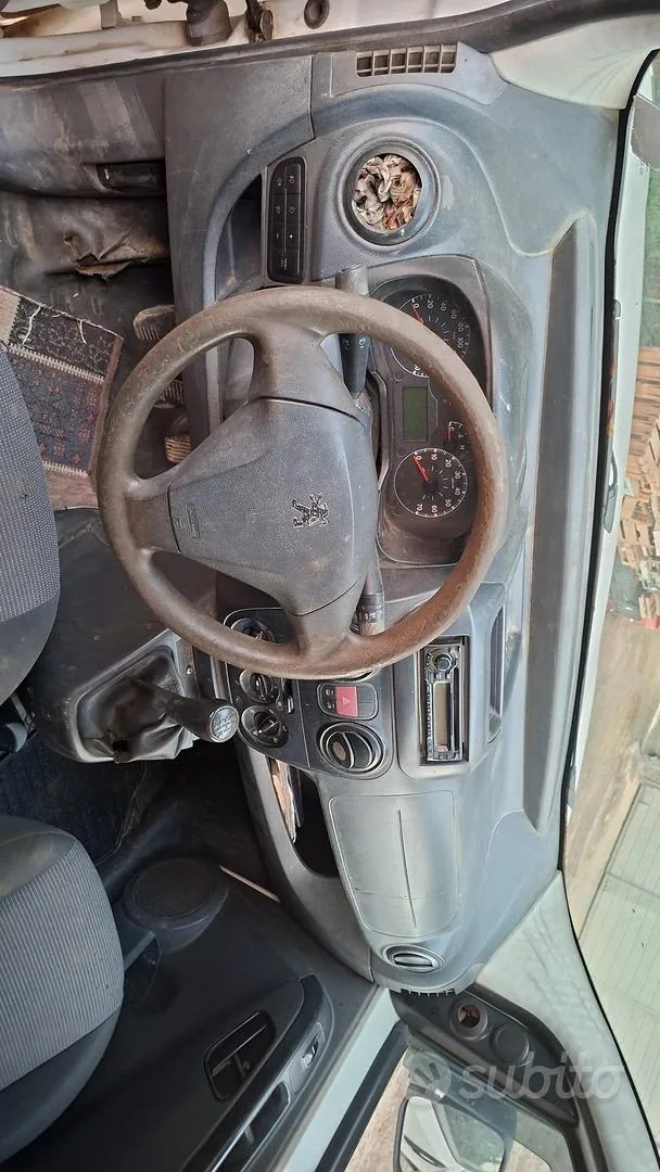 Peugeot Bipper 2010 photo 5