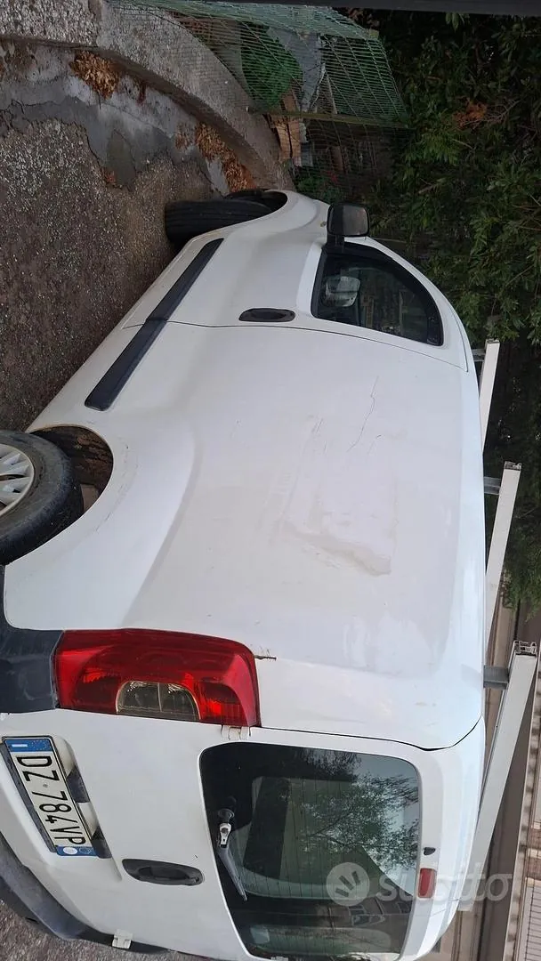 Peugeot Bipper 2010 photo 2
