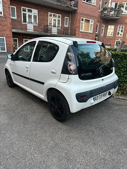 Citroen C1 2010 photo 2