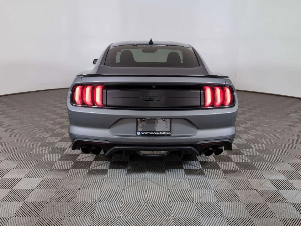 Ford Mustang 2021 photo 4