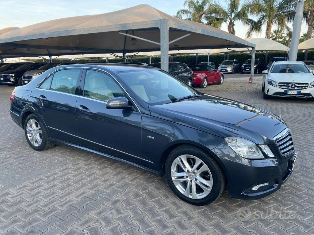 Mercedes-Benz E-Class 2009 photo 2