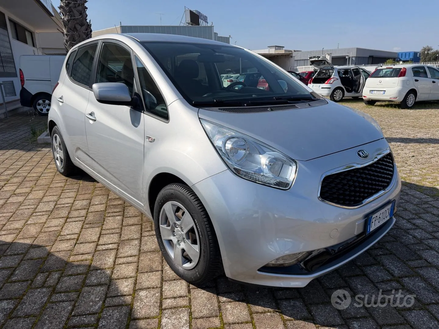 Kia Venga 2018 photo 2
