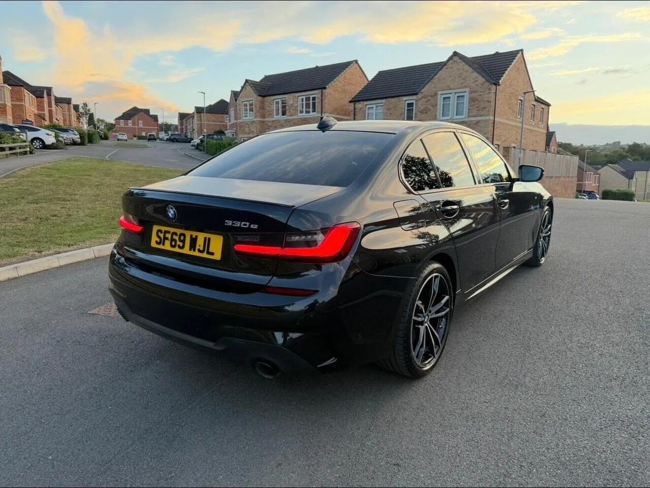 BMW 3 Series 2019 photo 5