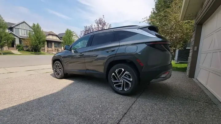 Hyundai Tucson Hybrid 2026 photo 3