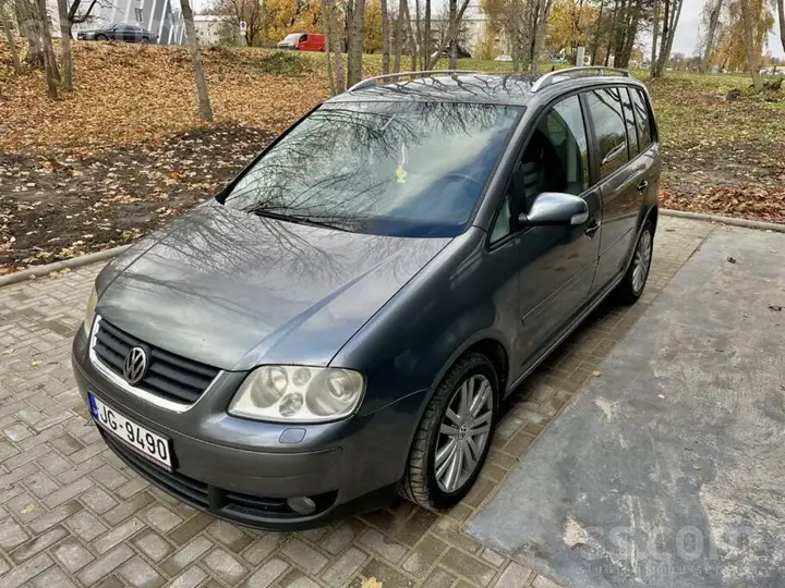 Volkswagen Touran