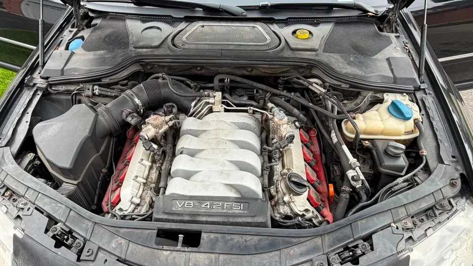 Audi A8 2009 photo 3