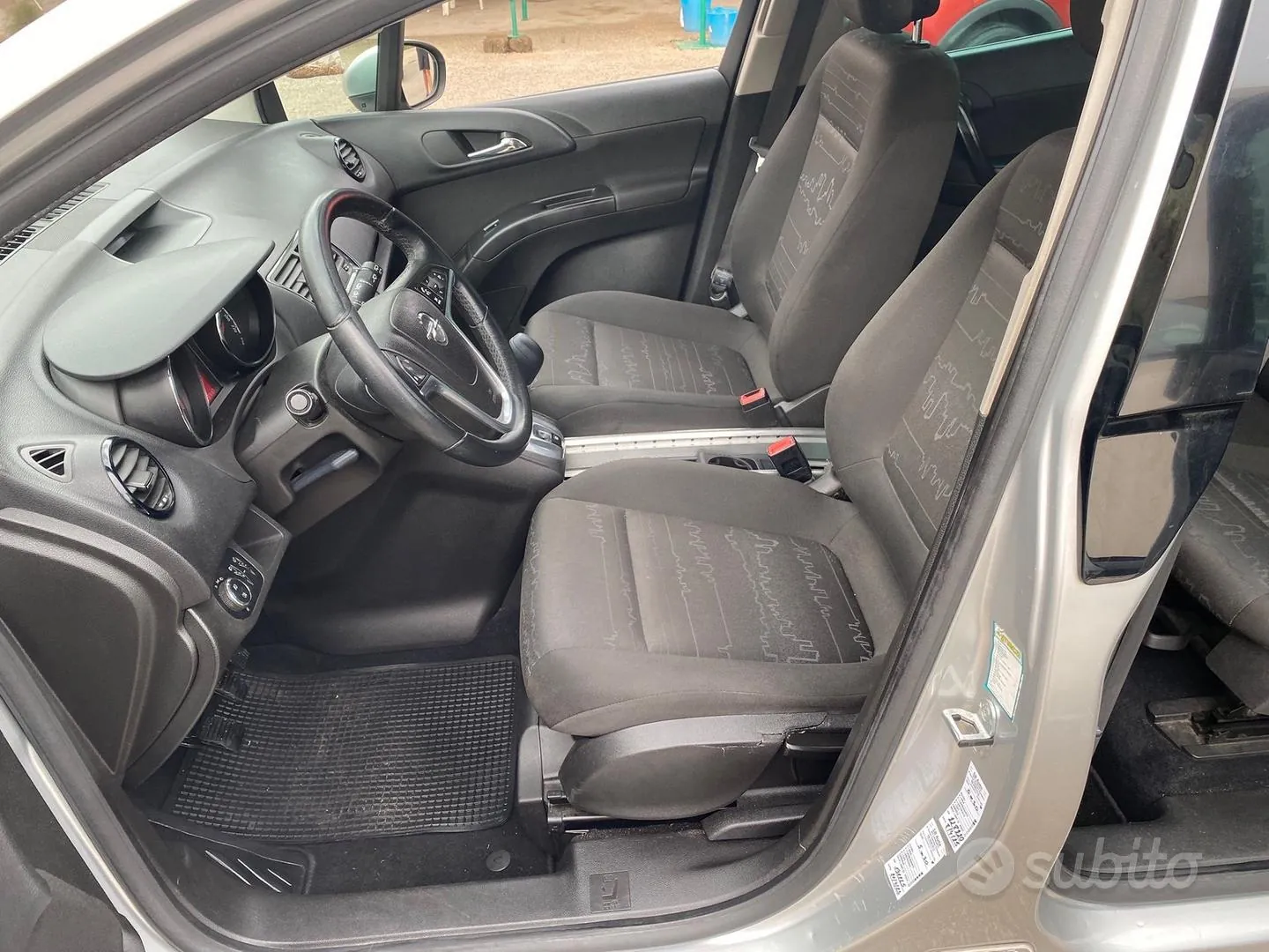 Opel Meriva 2012 photo 5