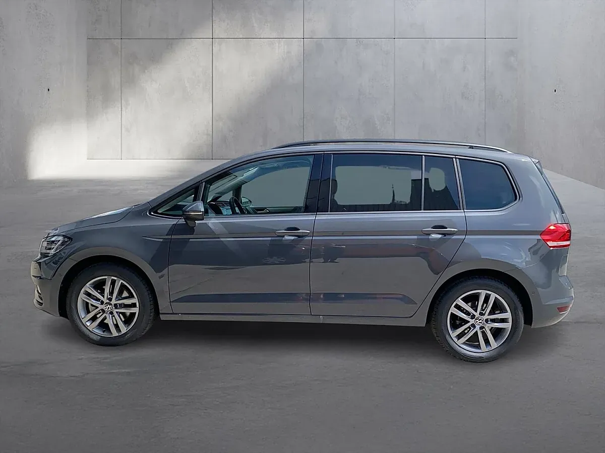 Volkswagen Touran 2026 photo 2