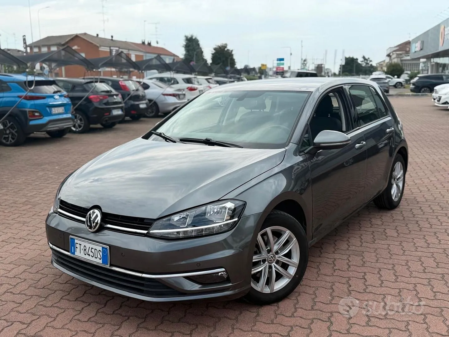 Volkswagen Golf 2018 photo 3