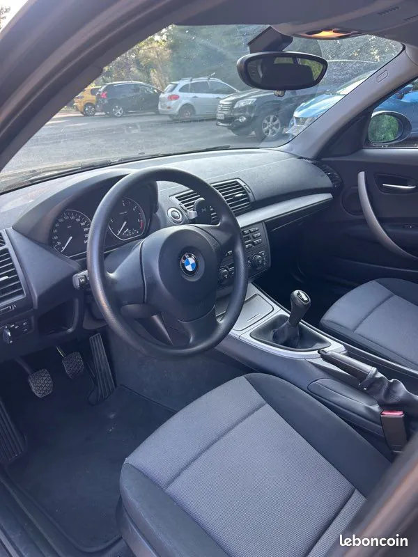 BMW 118D 2004 photo 3
