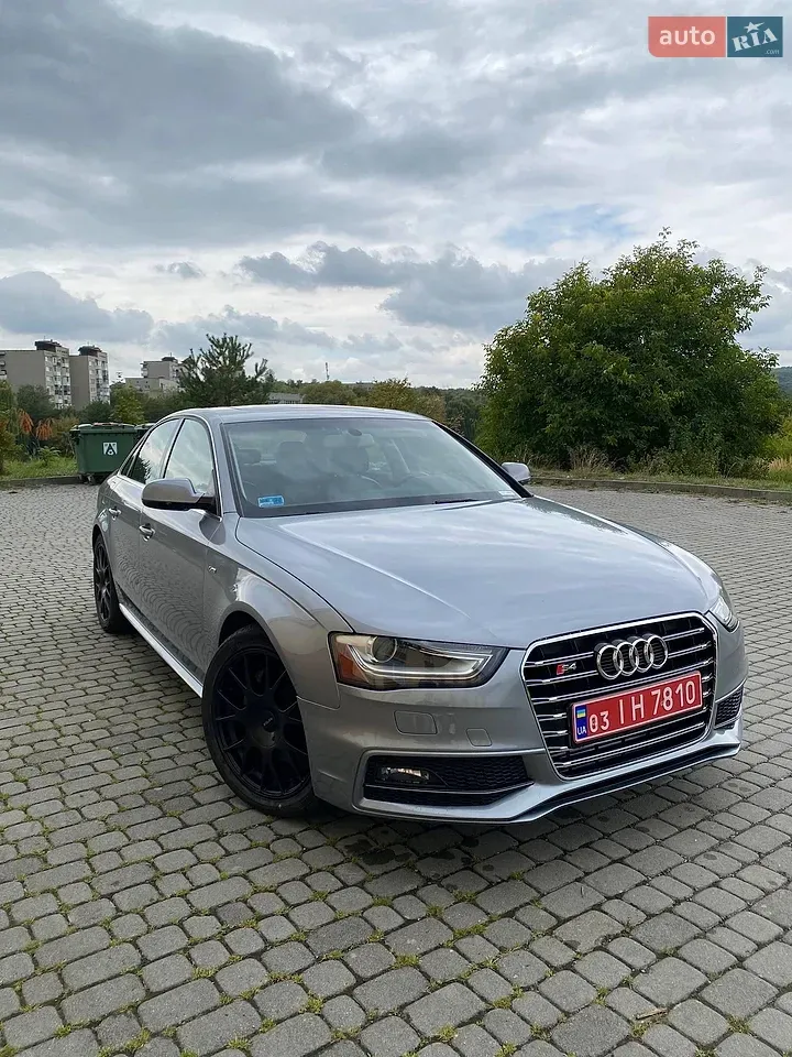 Audi A4 2015 photo 2