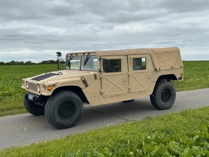 Hummer H1