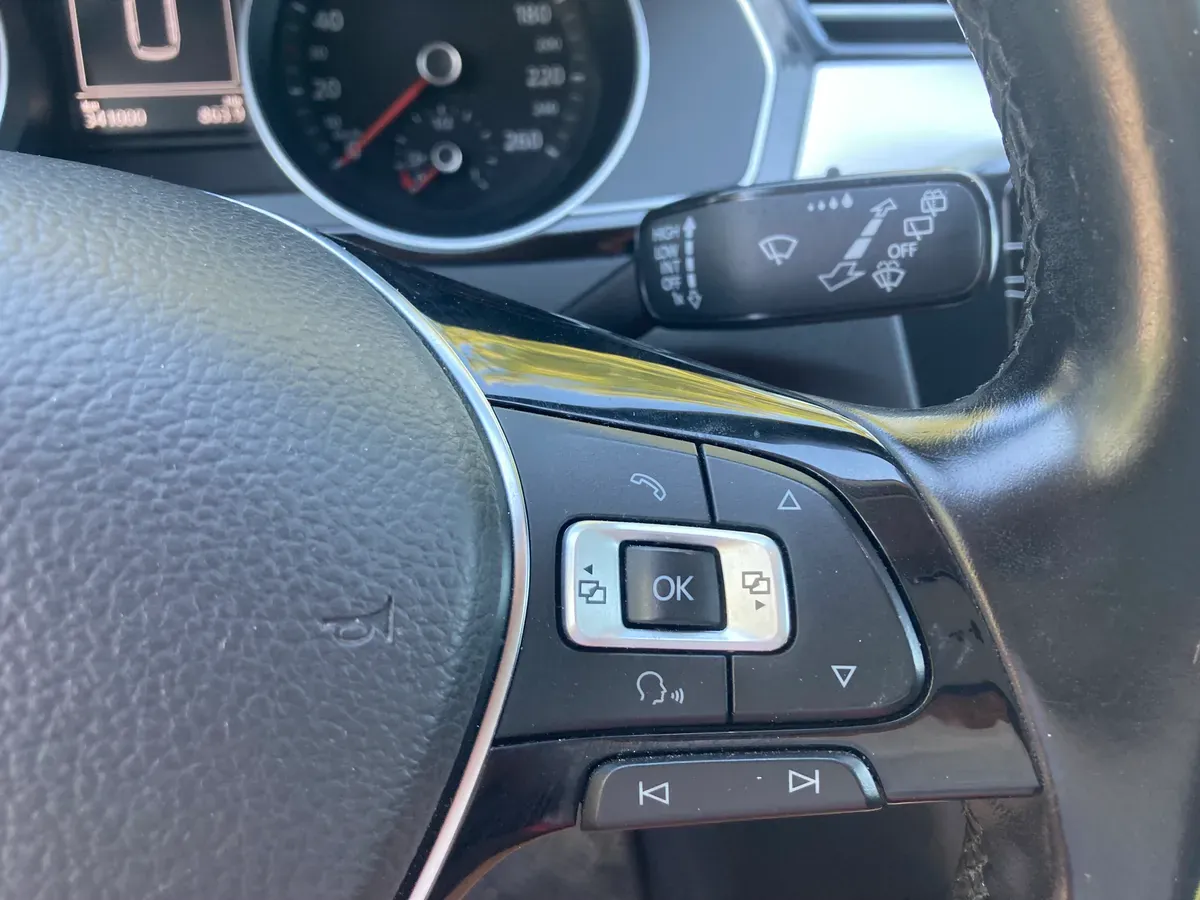 Volkswagen Passat Variant 2015 photo 3