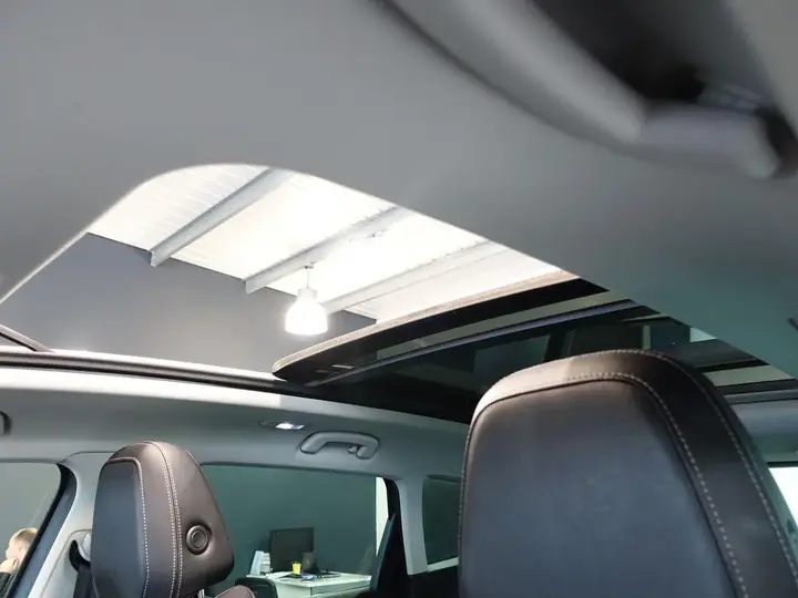 Skoda Karoq 2019 photo 2