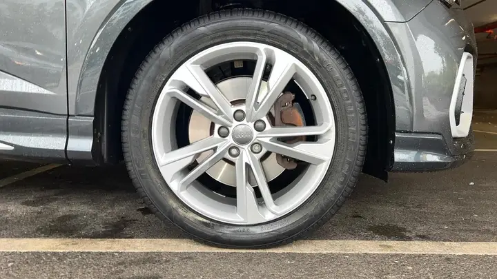 Audi Q3 2020 photo 5