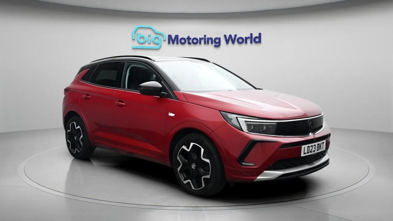 Vauxhall Grandland 2023 photo 2
