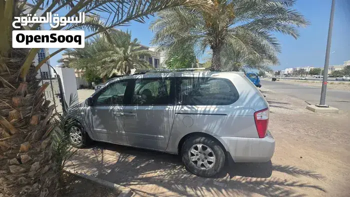 Kia Carnival 2008 photo 3