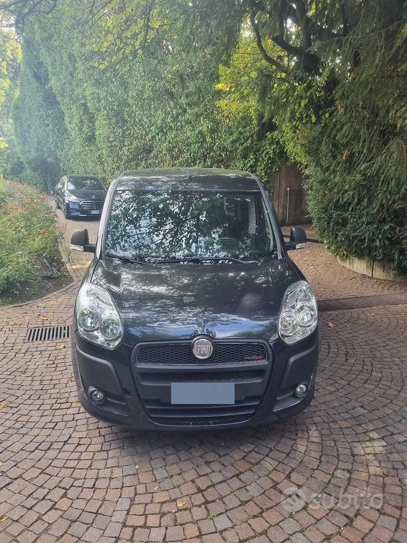 Fiat Doblò 2010 photo 2