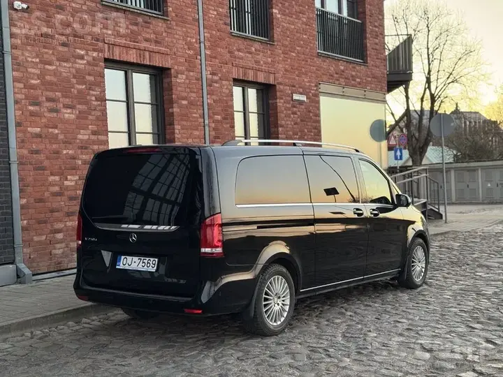 Mercedes-Benz V-Class 2018 photo 4