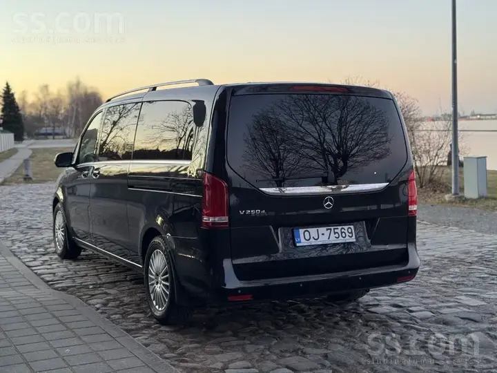Mercedes-Benz V-Class 2018 photo 3