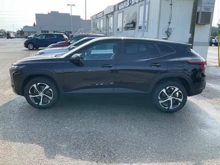 Chevrolet Trax 2024 photo 3