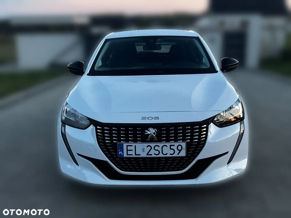 Peugeot 208 2023 photo 3