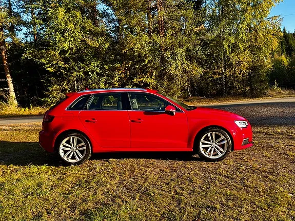 Audi A3 2017 photo 3