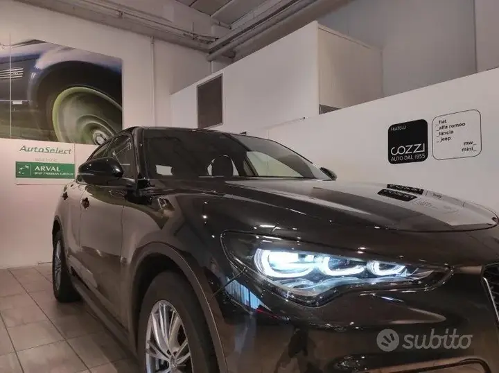 Alfa Romeo Stelvio 2023 photo 3
