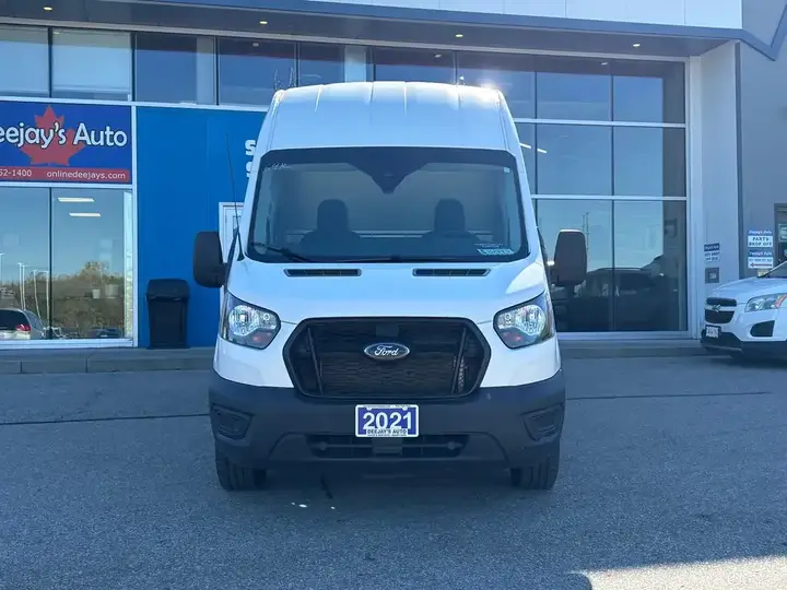 Ford Transit 2021 photo 2