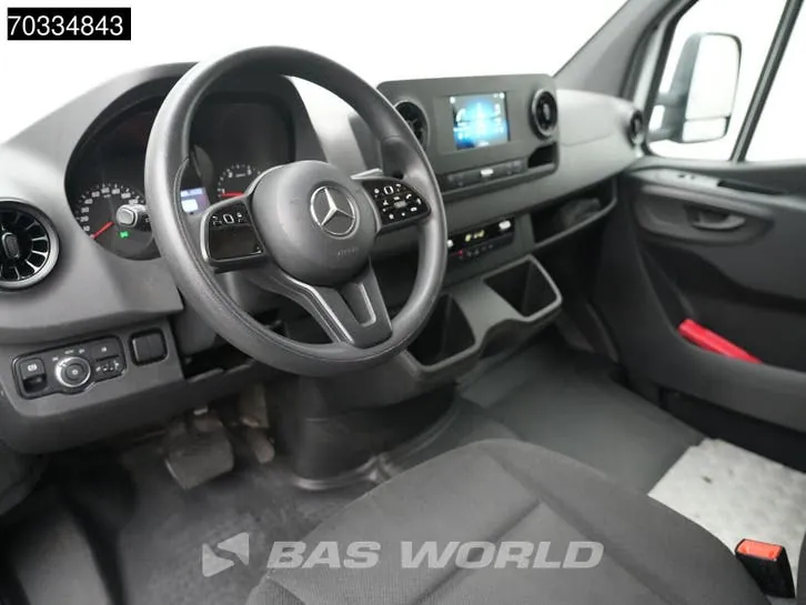 Mercedes-Benz Sprinter 2022 photo 3