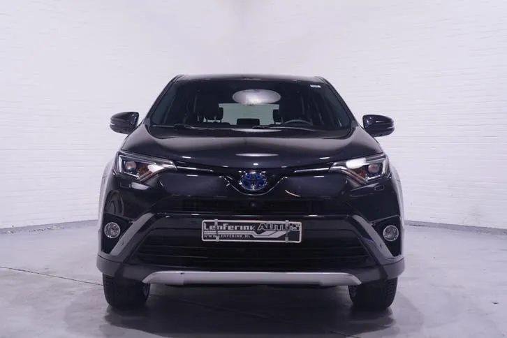 Toyota Rav4 2017 photo 2
