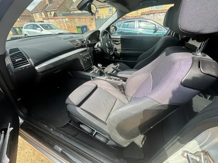 BMW 1 Series 2010 photo 4