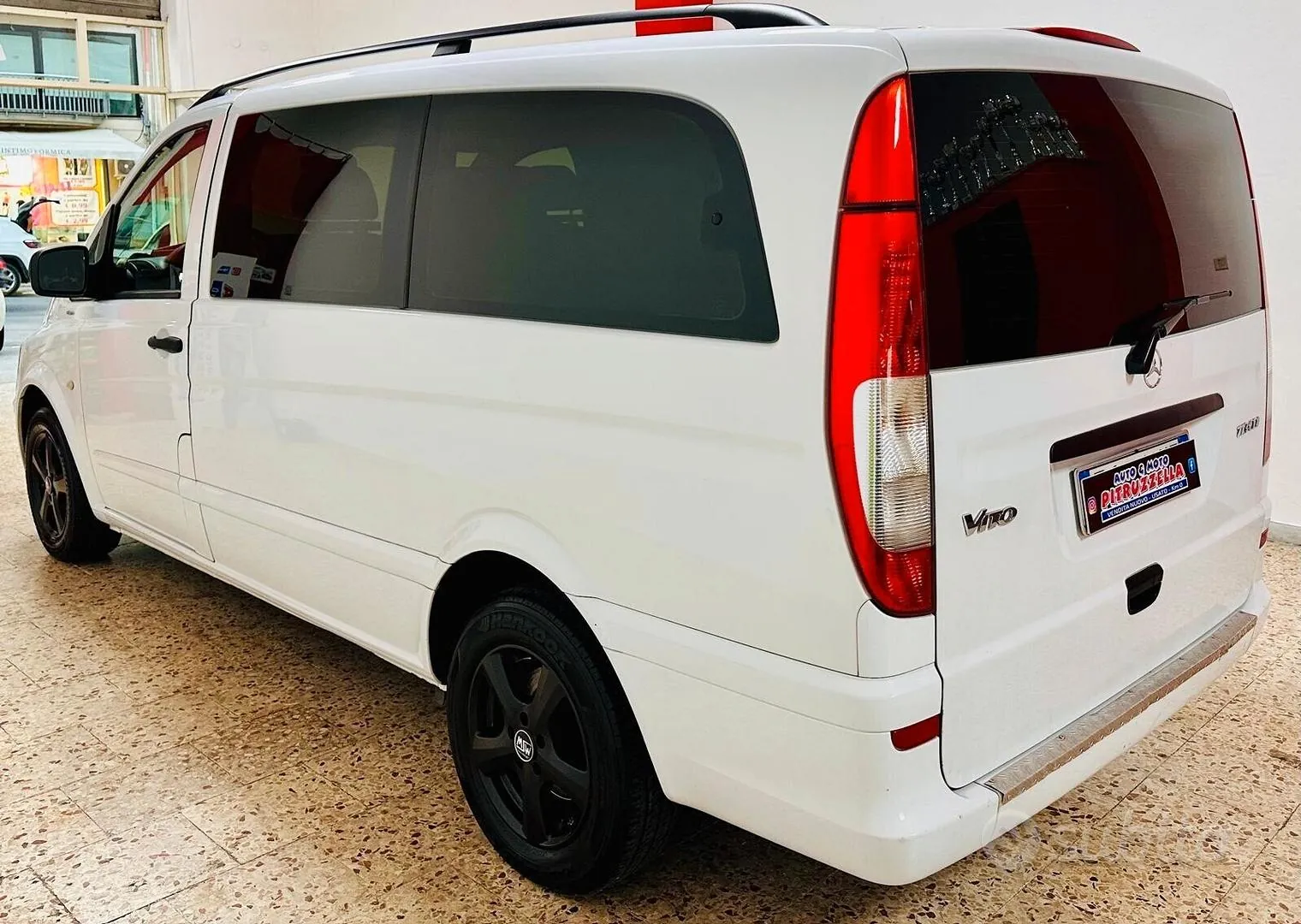 Mercedes-Benz Vito 2012 photo 4