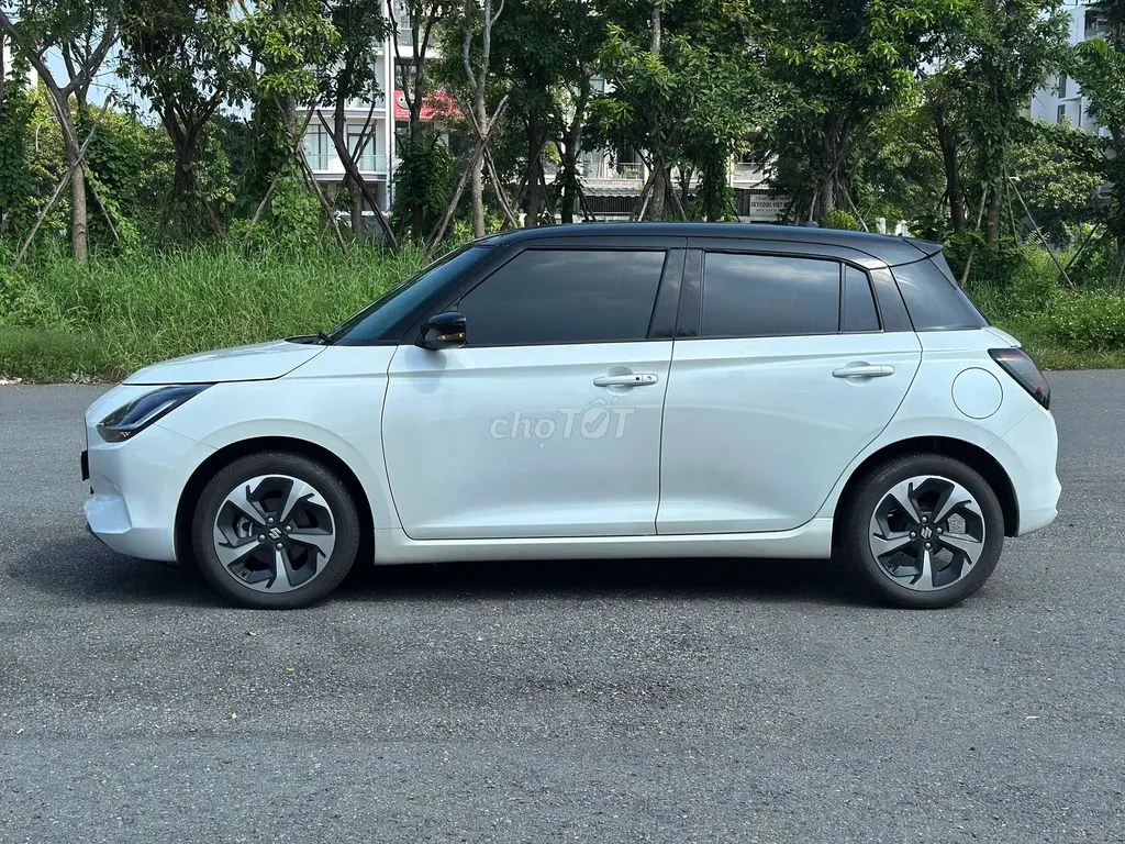 Suzuki Swift 2025 photo 4