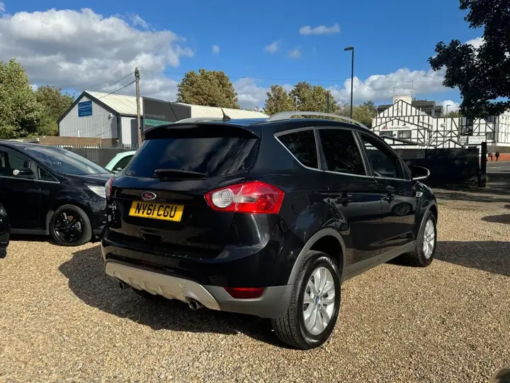 Ford Kuga 2011 photo 3
