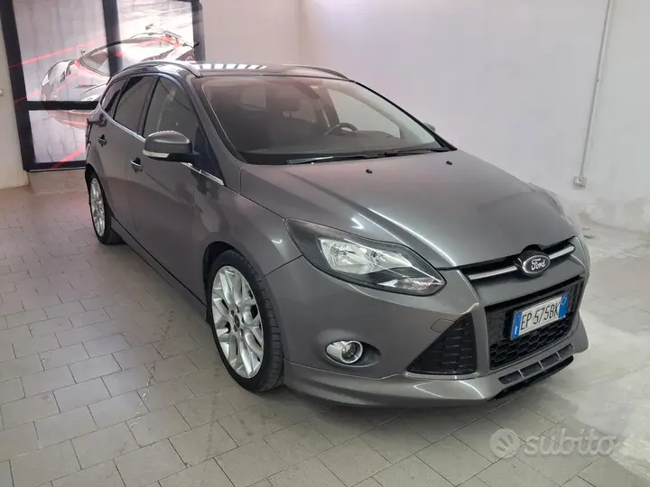 Ford Focus 2012 photo 4