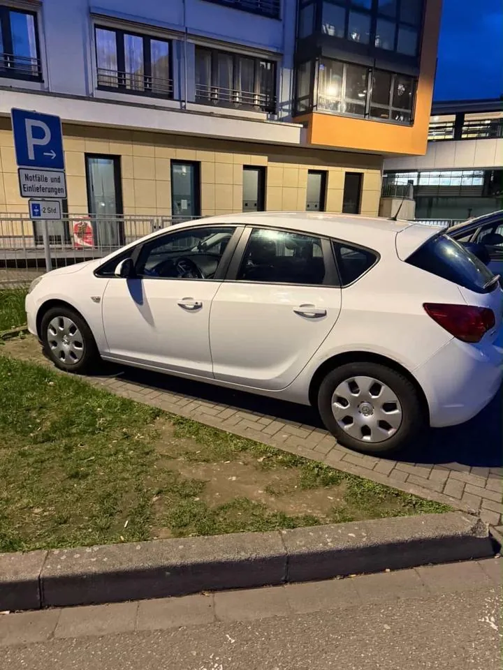Opel Astra J