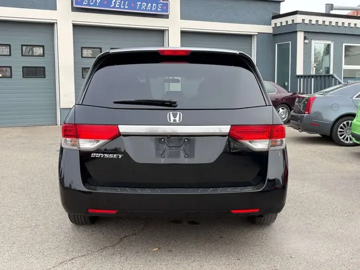 Honda Odyssey 2014 photo 5