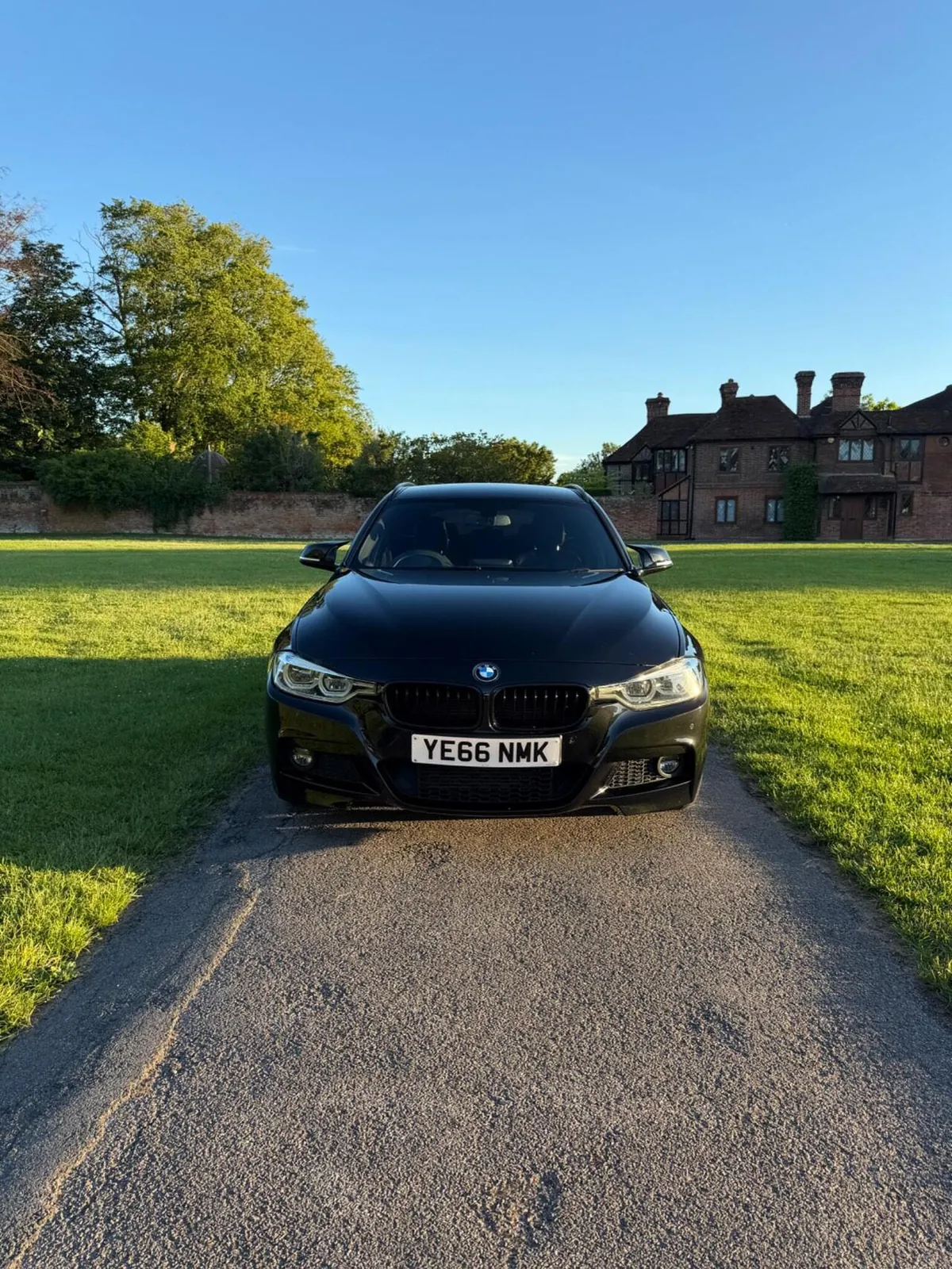 BMW 3 Series 2016 photo 2
