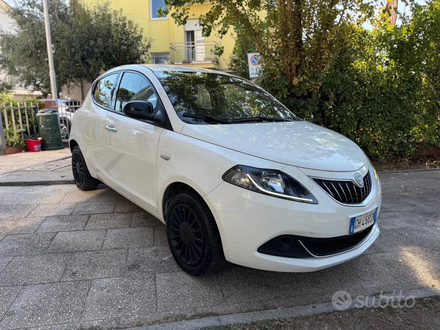 Lancia Ypsilon 2022 photo 2