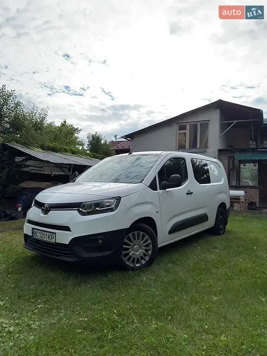 Toyota Proace City