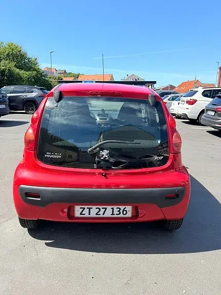 Peugeot 107 2009 photo 5