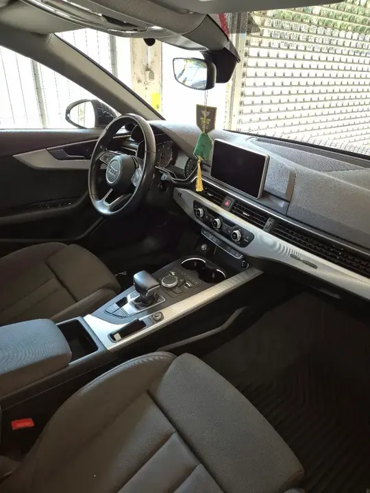 Audi A4 2017 photo 3