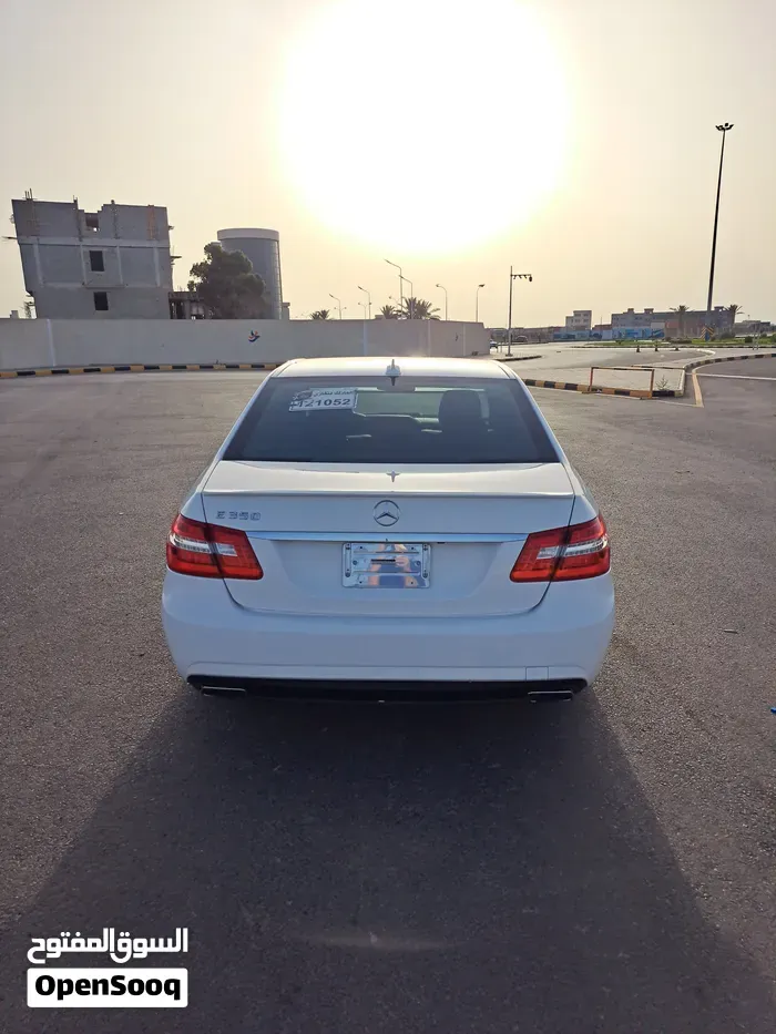 Mercedes-Benz E-Class 2013 photo 4