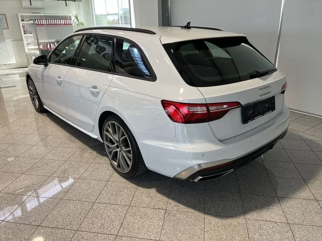 Audi A4 2023 photo 3