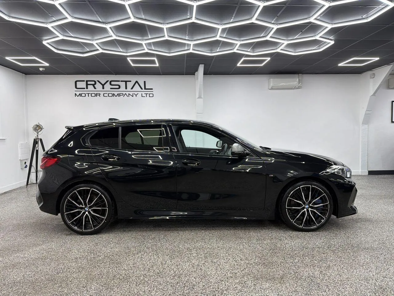 BMW 1 Series 2021 photo 2