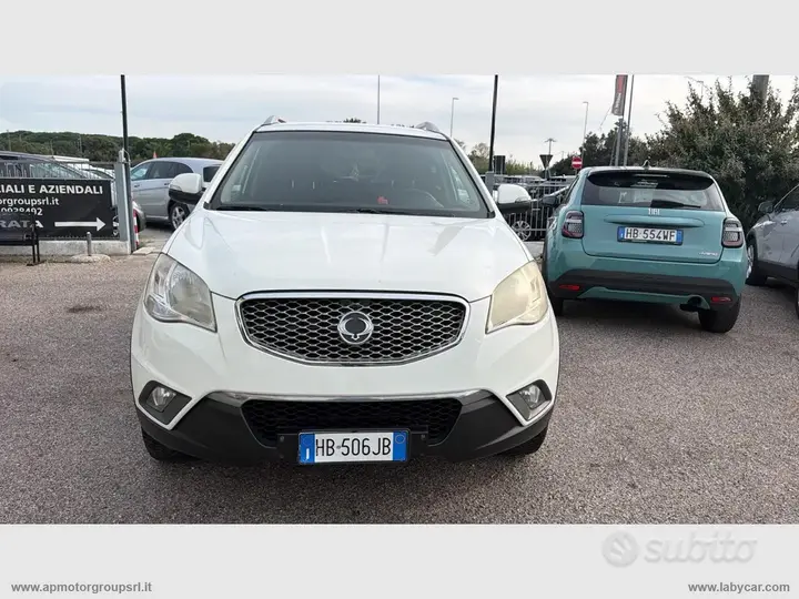 KG Mobility Korando 2013 photo 5