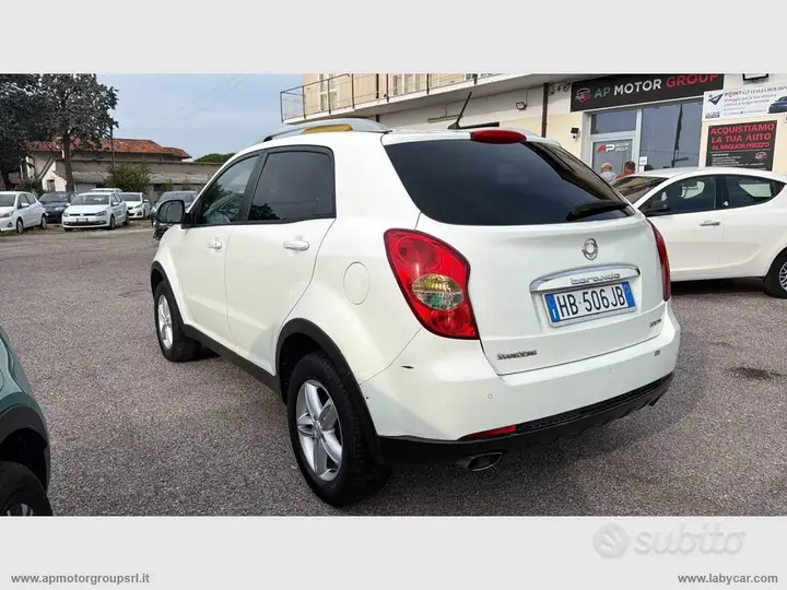 KG Mobility Korando 2013 photo 4