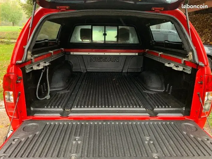 Nissan Navara 2011 photo 5